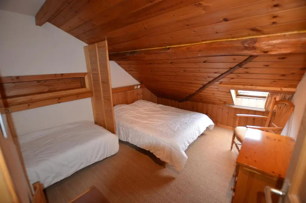 LE MYOSOTIS bel appartement dans vieille ferme de montagne rénovée