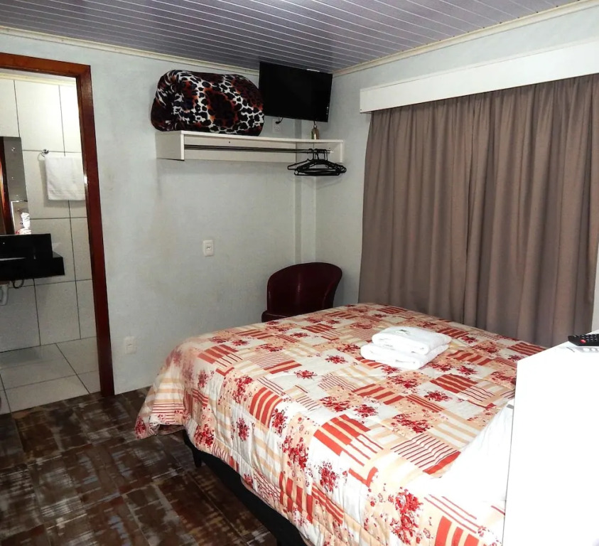 Gramado Suites Residence possui 5 quartos e 5 banheiros
