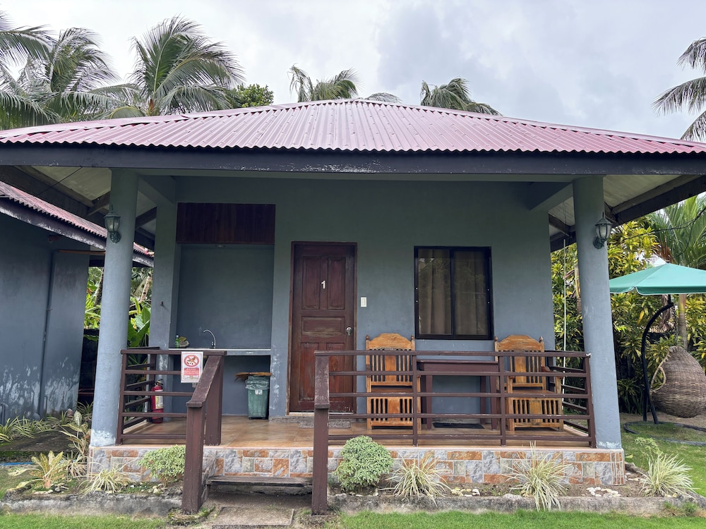 Shat'S Guesthouse Siargao Near Beach