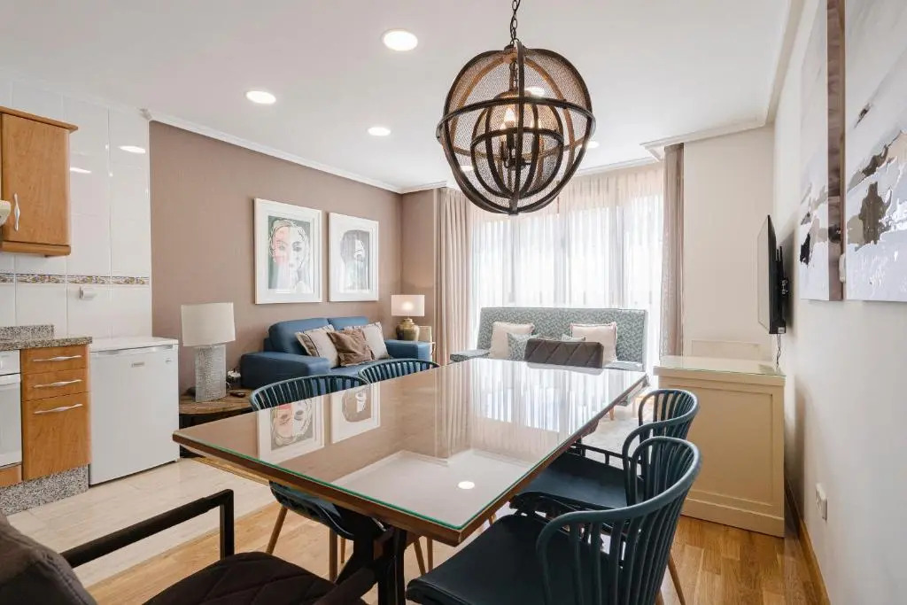 De La Guardia Suite Rosal