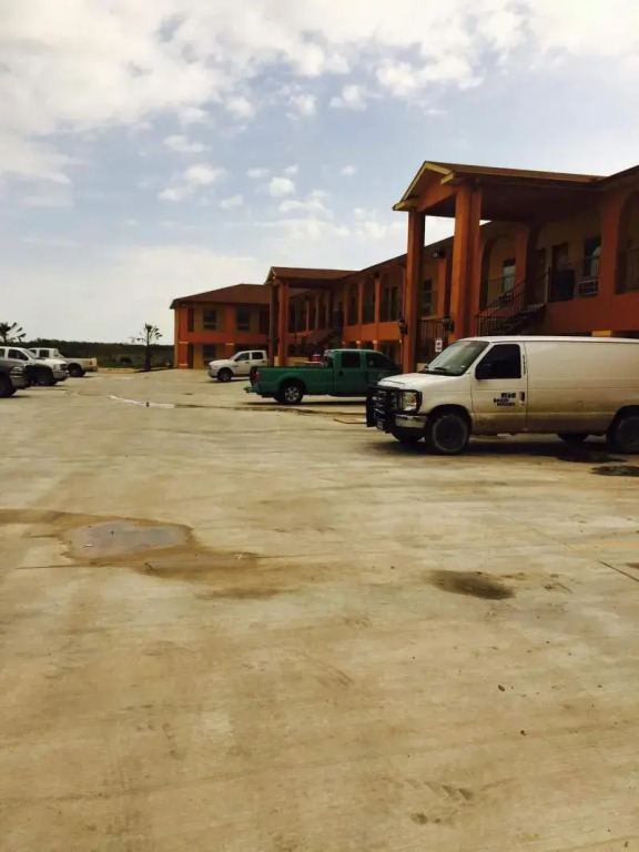Texan Inn and Suites Tilden