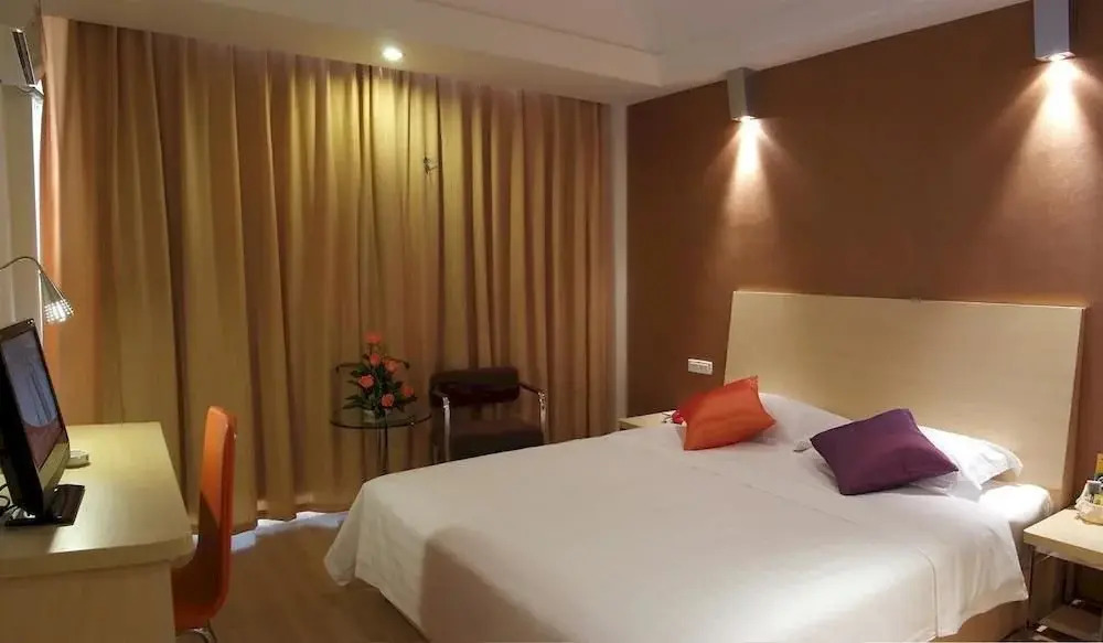 Shangjin Perfect Hotel (Chengdu Yulin Wuhou Temple)