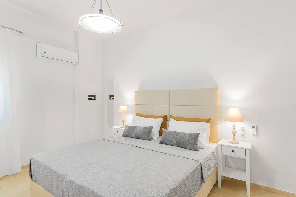 Maela Luxury Suite