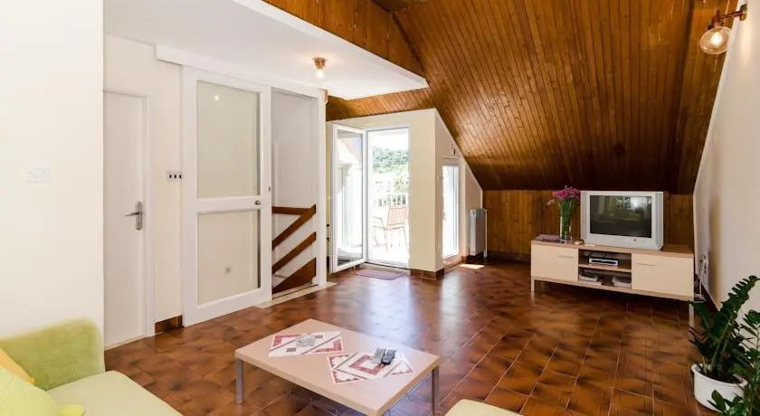 Apartment Vican