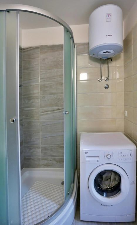 Novi studio apartman Emda u centru Splita, private parking