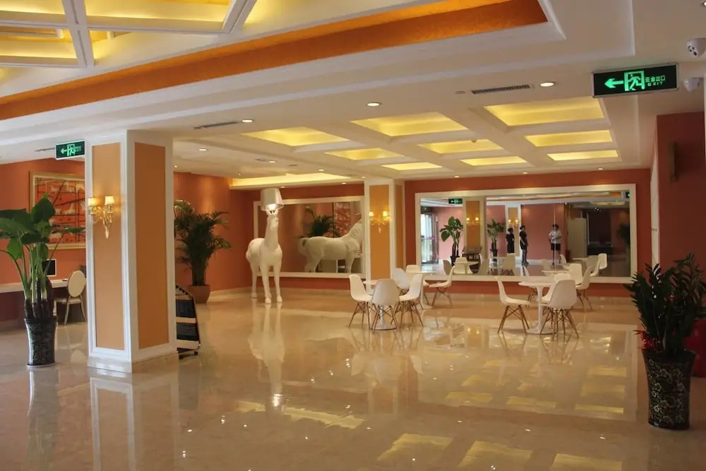 Kunlun Leju Business Hotel
