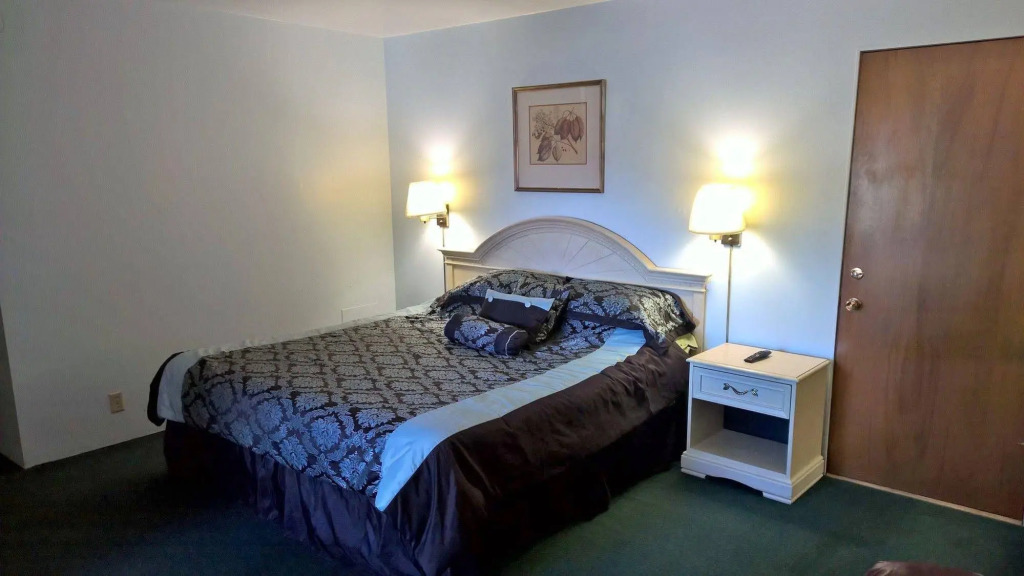 Executive Inn