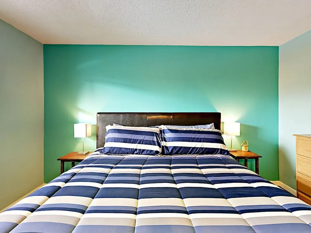 Beachy 1BR 1BA Port Aransas Condo by RedAwning