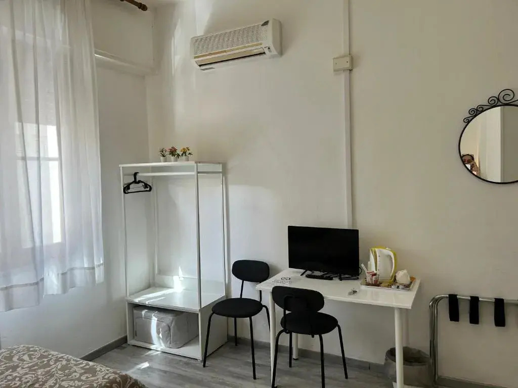 Hotel Cecile