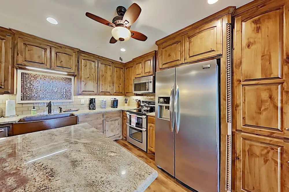 Lavish All-suite W/ Tennis Courts: Near Pool, Golf 4 Bedroom Condo