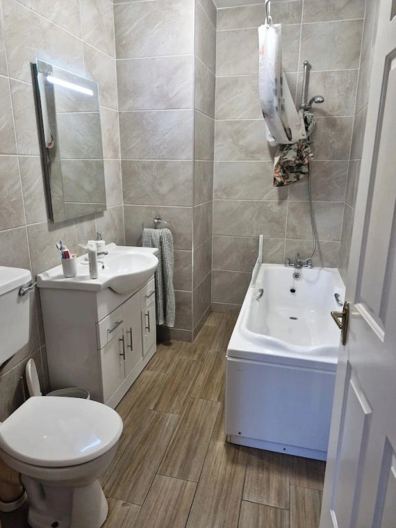 Townhouse in Belmullet, Mullet Peninsula, Sleeps 8