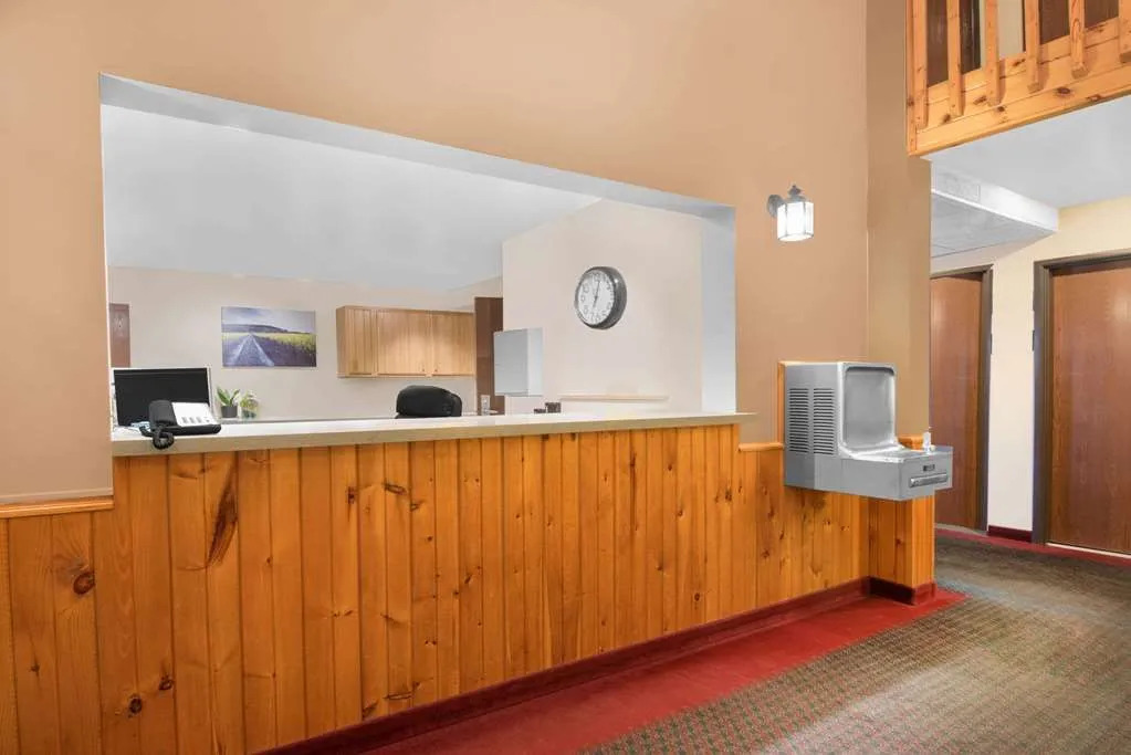 Super 8 Ely Minnesota