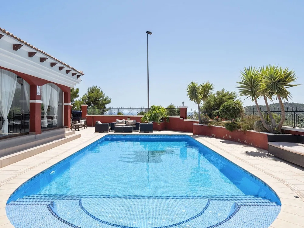 Alluring Villa in Finestrat With Swimming Pool
