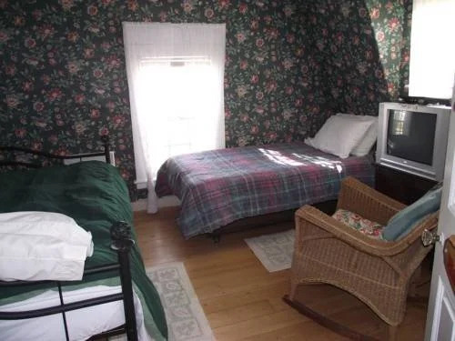 Water Street Lighthouse Bed & Breakfast