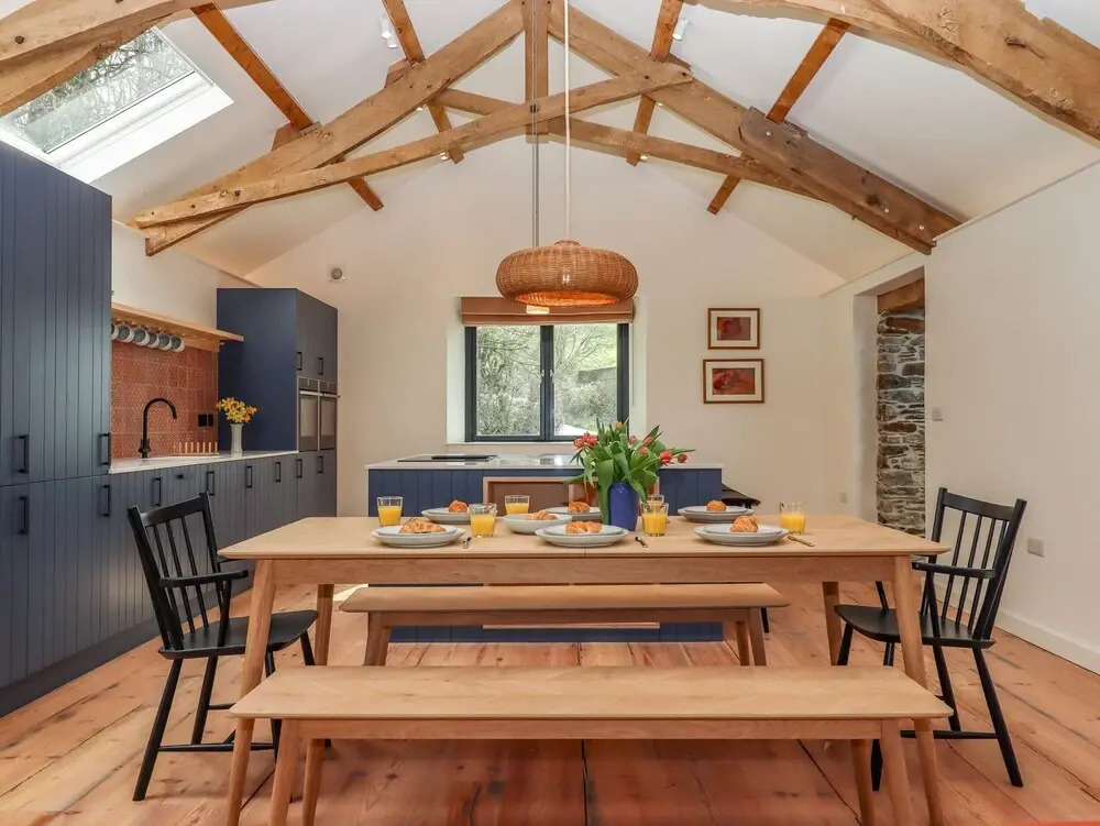 3 Caddaford Barns