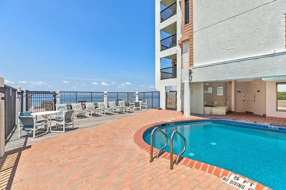 Quiet Bayfront Condo w/ Boat Slips & Fishing Pier!
