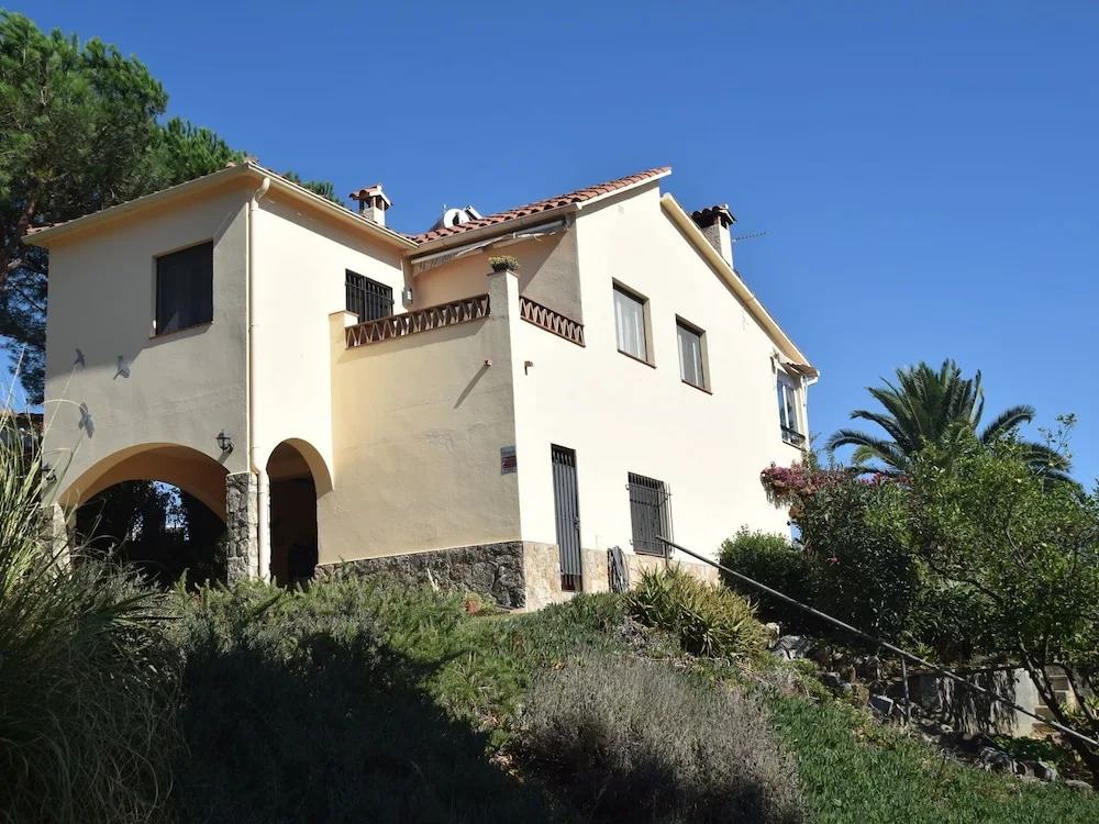 Villa in Calonge near the Beach