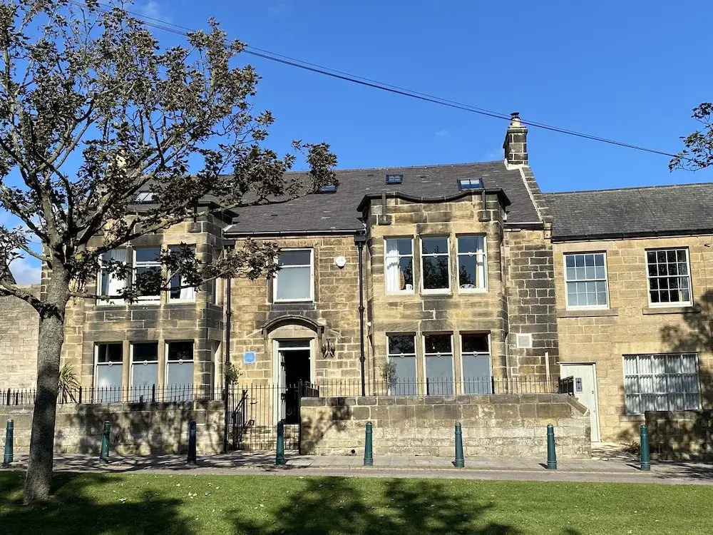 Lairds House