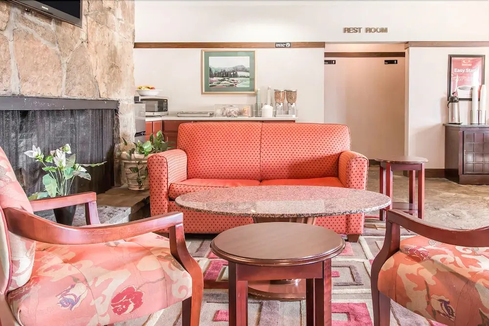 Midland Motor Inn