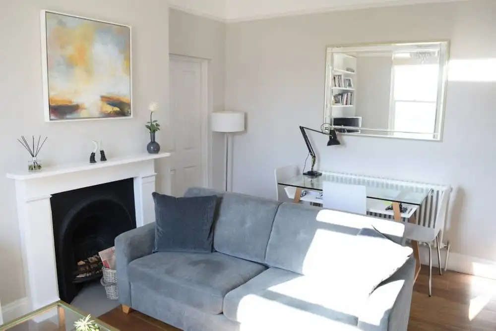 Decorated 1 Bedroom Flat in Wimbledon