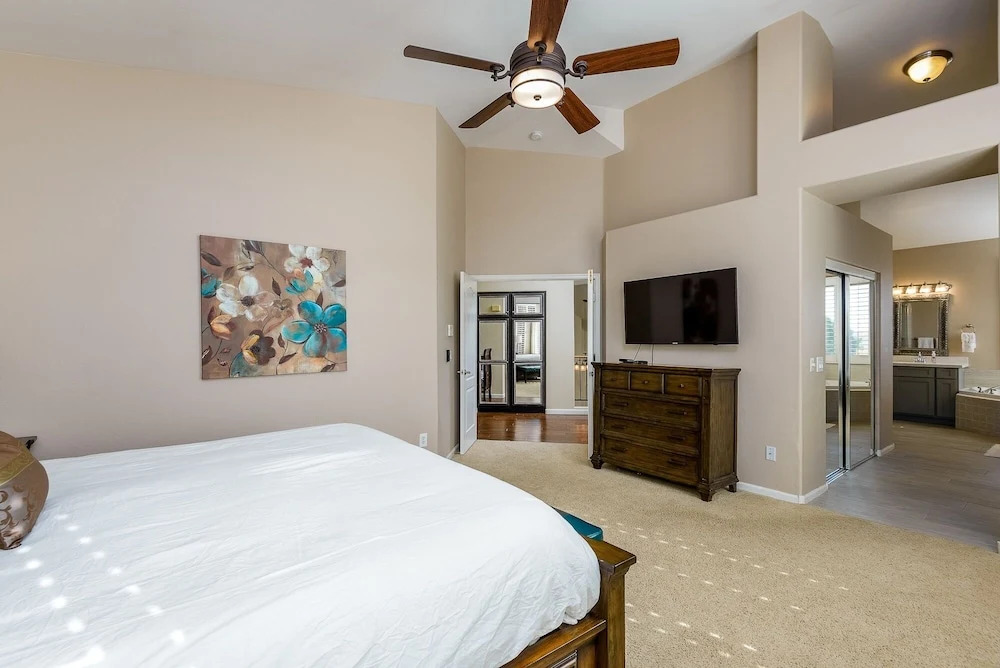 Casa Allegra 5 Bedroom Home by RedAwning