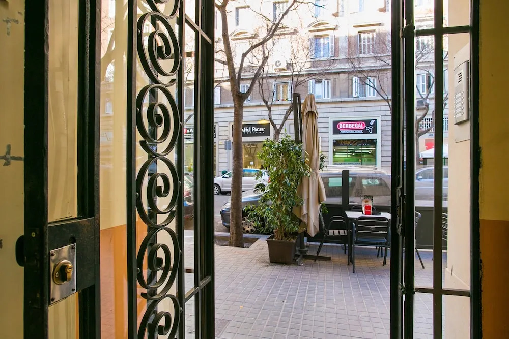 Beautiful Sagrada Familia Apartment