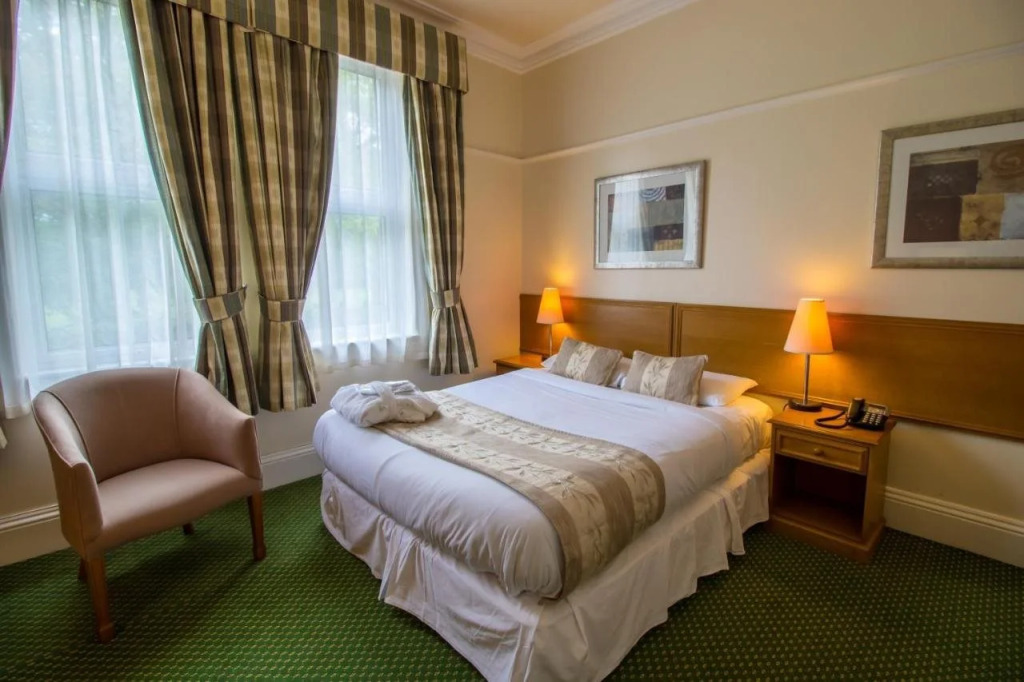 A Park View Hotel
