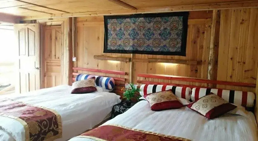 Dong Village Hotel