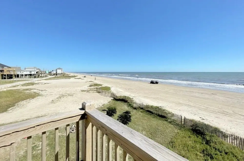 The Shore House 3 Bedroom Home by RedAwning
