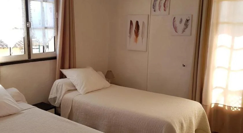 Hotel Carina-Très Grande Piscine-Local à Vélo
