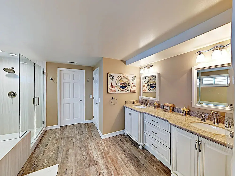 124 Oxnard - 3 Br Home