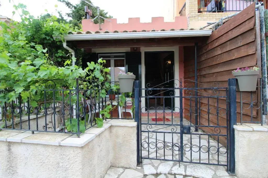 Dimitris Maisonette Acharavi Corfu
