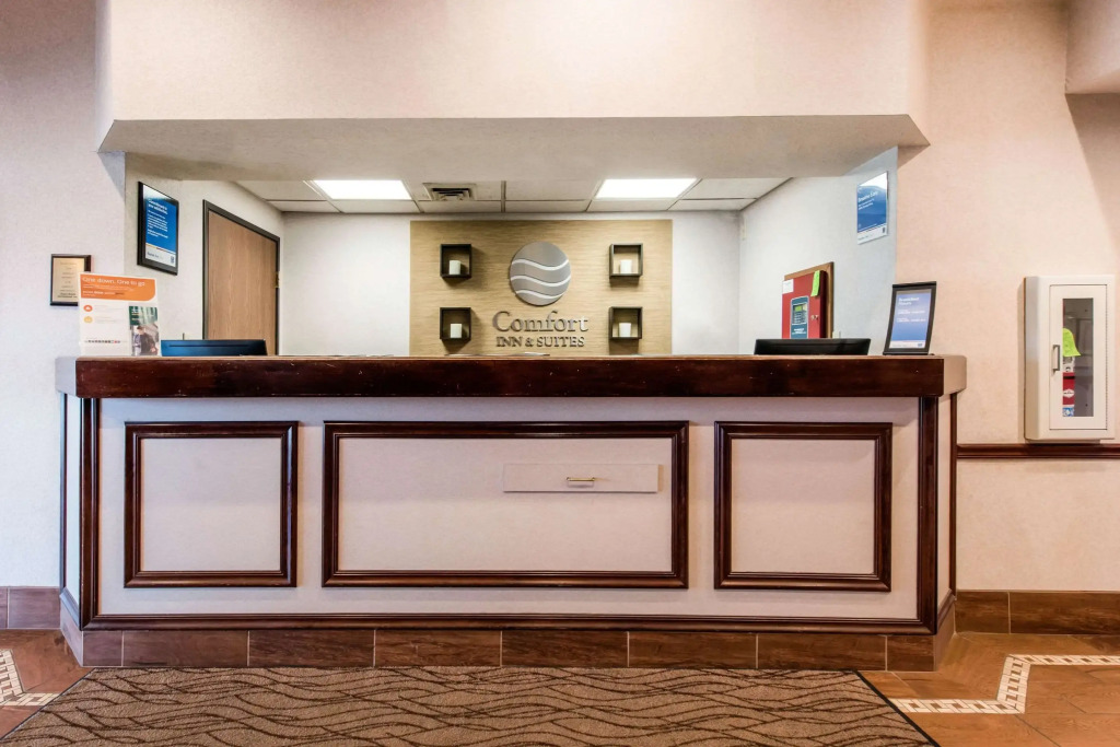 Comfort Inn & Suites Streetsboro - Kent