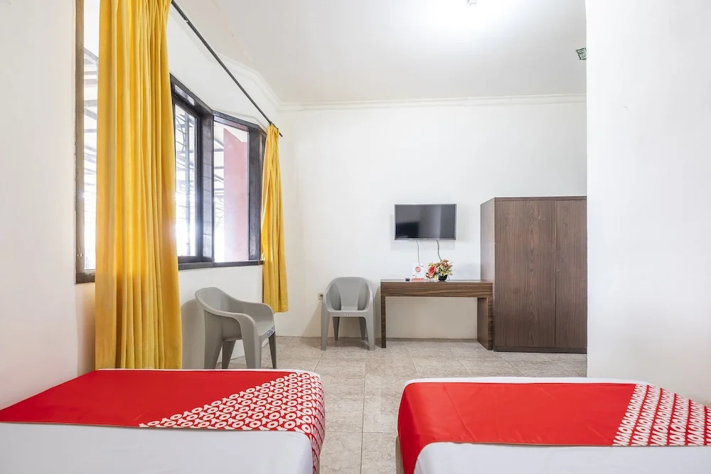 Hotel O Transit 2