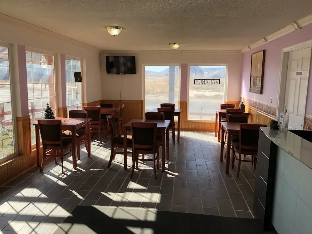 National 9 Inn Tonopah