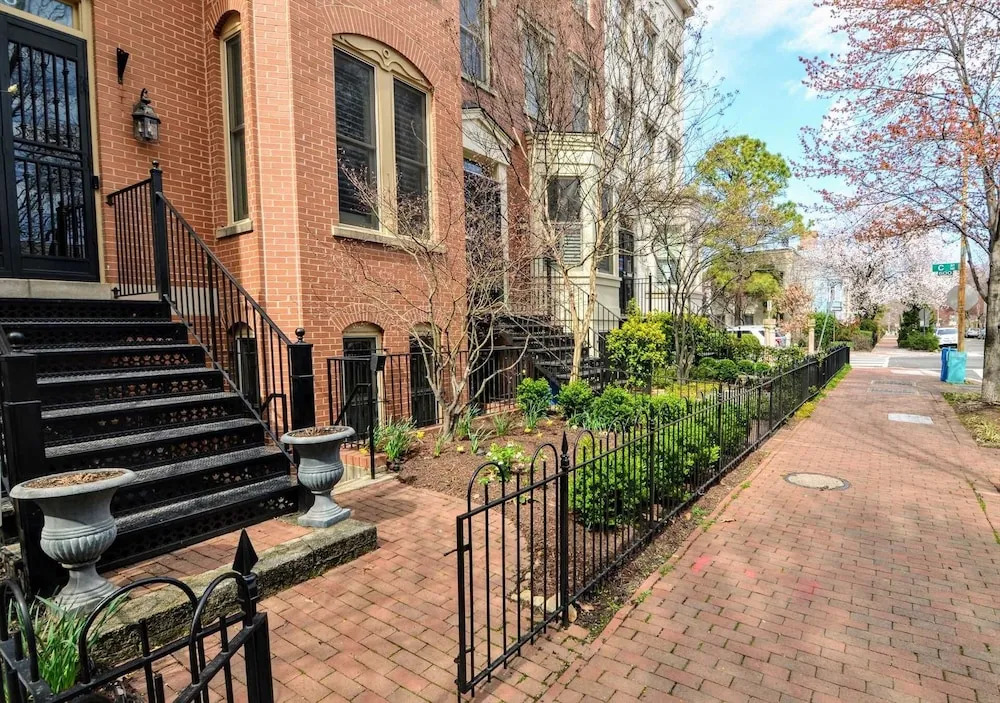 228 7th St Ne 2 Bedroom Apts