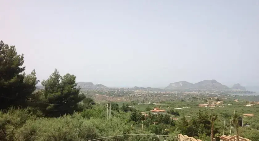 Villa Panoramica con Piscina