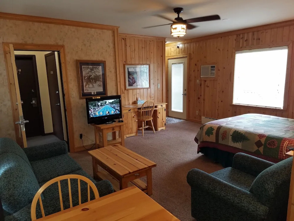 Willard Munger Inn