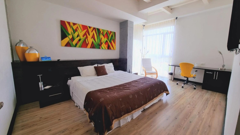 Hotel Habitat Suite