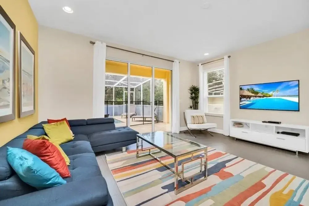 3 Bedroom Modern Town Home With Pool Near Disney! 3 Townhouse by Redawning