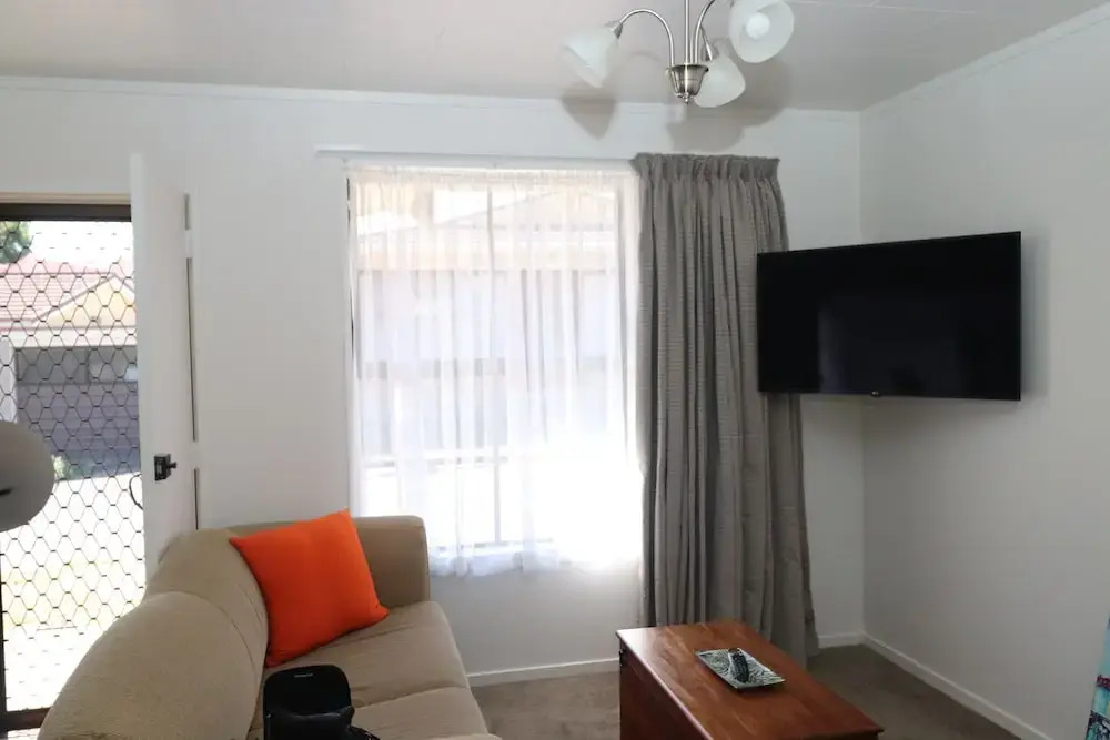 Sunny Unit on Grey Street