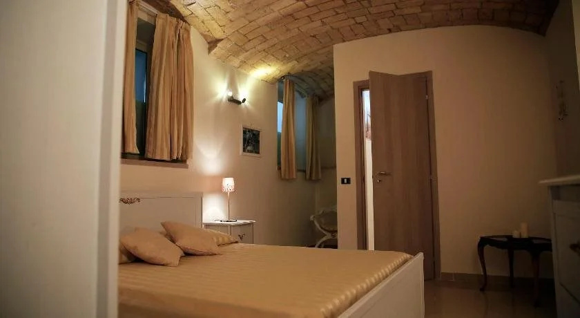 74 Crescenzio House