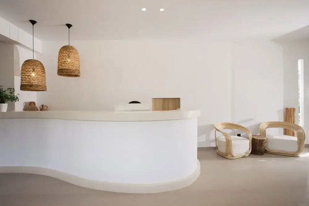Stay Helios - Aparts & Pool Suites
