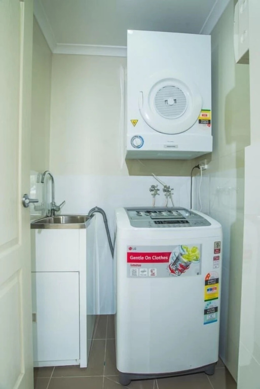 Designed Home Of Ultimate Convenience In Gordon