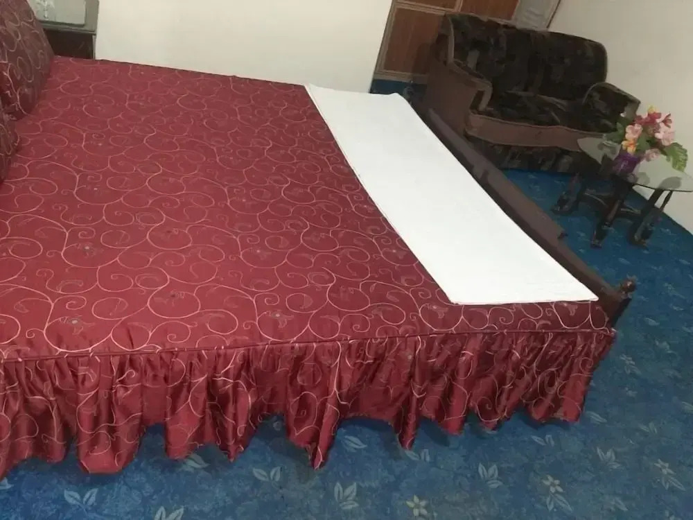 Umer Hotel and Restaurant