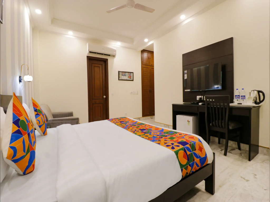 Fabhotel Rr Residency