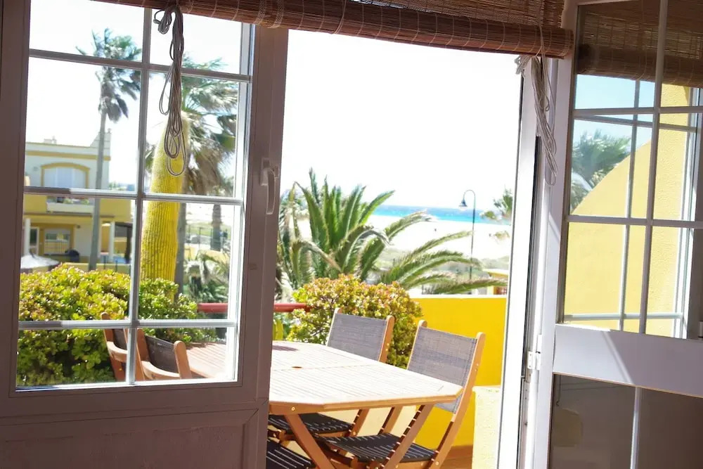Livingtarifa - Apartamento piscina frente mar