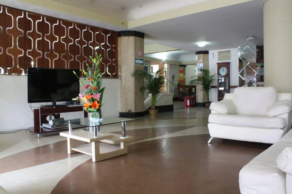 Hotel Virreyes