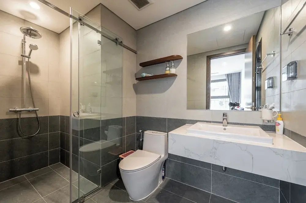 LA Nest 2 Bedrooms The Beverly - Vincom