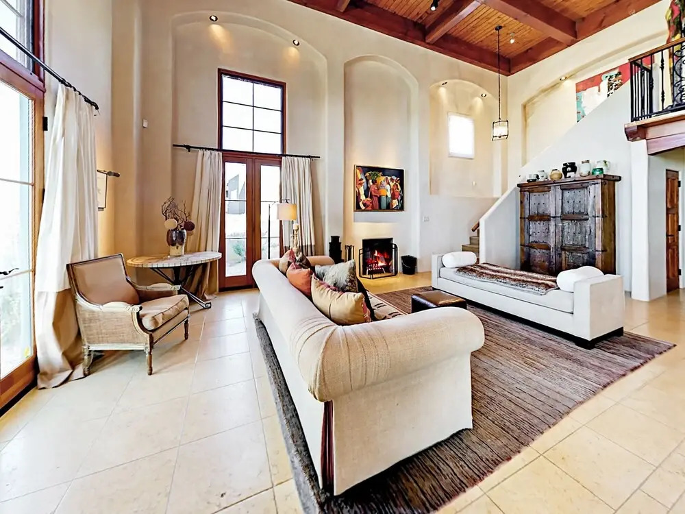 Custom-designed European-style Home 2 Bedrooms 1 Bathroom Home